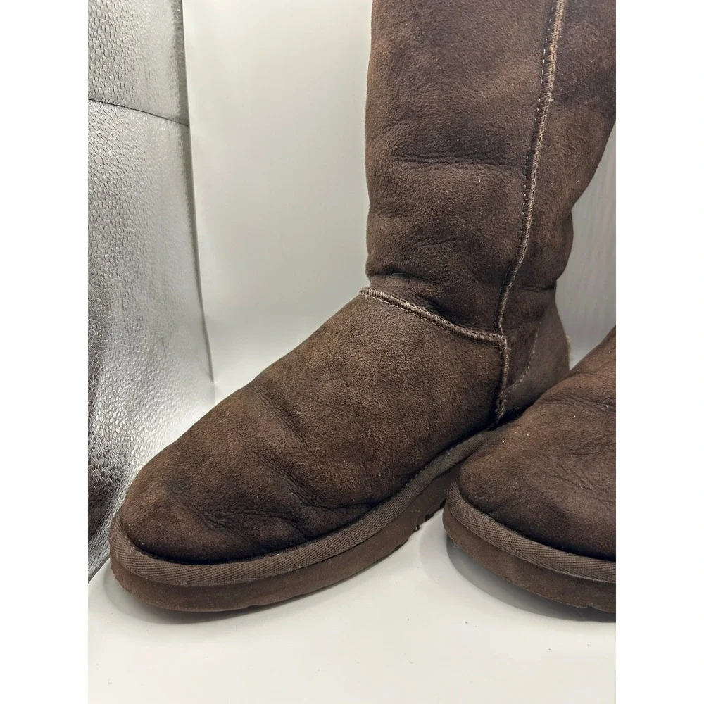 UGG Australia Tall Boots Chocolate Brown‎ Suede Sheepskin Lined Size 8
